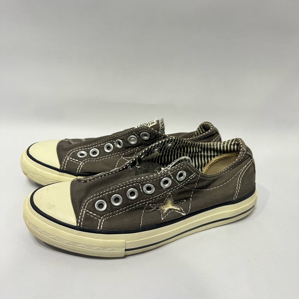 Converse One Star Women’s 6.5 Grey Slip On Shoes